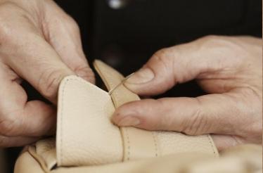 1Atelier Custom Handbag and Studio Visit Led by the Duo Renowned for Their Craftsmanship: New York, New York