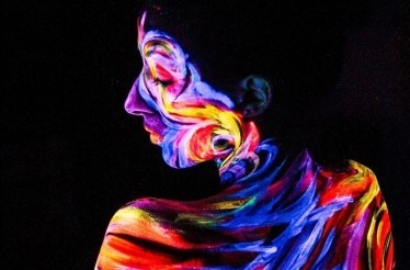 Glow-in-the-Dark Body Painting Class for Couples at DenArt Studio in Brooklyn: Brooklyn, New York