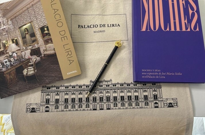 Gift bag from Liria Palace containing a pen and two books.