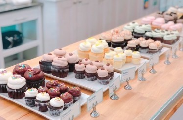 Private Mini Cupcake Baking Class with Cordon Bleu-trained Pastry Chef at DeLise Dessert Café in SF: San Francisco, California