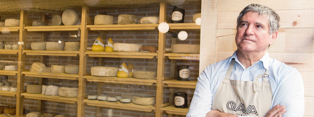 Anyone can be a cheese master with help from Spanish expert Martín Afinador's exclusive recipe: In Madrid, Spain