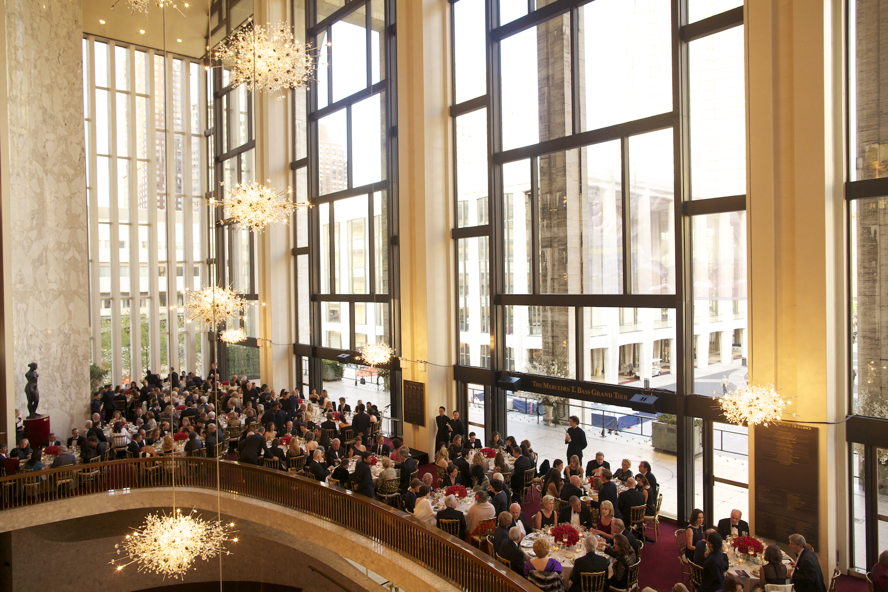 Share the perfect New York City date night at the Metropolitan Opera