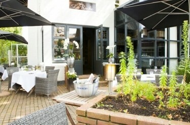 Outside of the Villa La Ruche restaurant