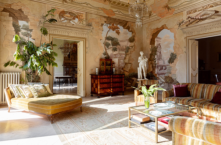 Explore an enchanting villa on a private tour with gourmet food and wine