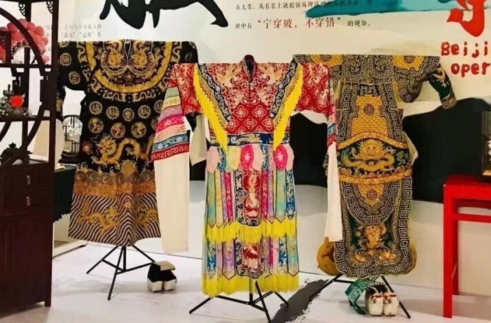 Exhibition of elaborate Peking Opera costumes, also known as xingtou or juzhuang.