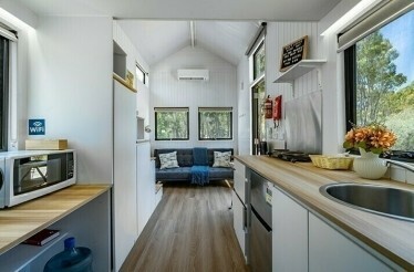 Reconnect with nature and a companion at Grampians Edge in Dadswells Bridge: In Melbourne, Australia