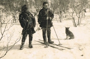Black and white picture of two Lapland's indigenous Sami people. 