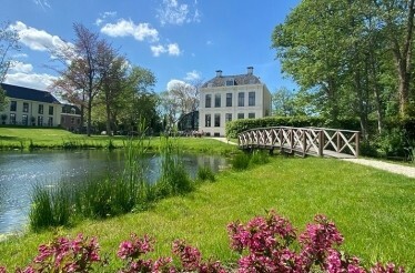 Hotel Flora Batava