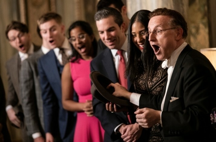 The surprised reaction of the audience during the Steve Cohen show.