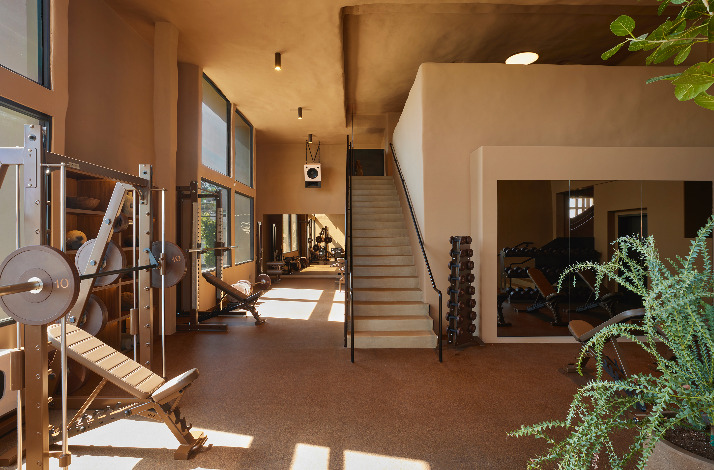 Experience a day at HUME, a private wellness club in the heart of Venice Beach
