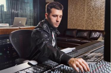 Record a Song with Grammy Winner DJ Swivel with This All Inclusive Experience: Los Angeles, California