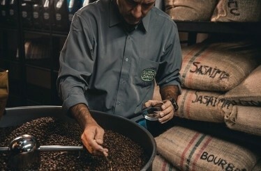 Brew like a pro in a Colombian coffee workshop at Catación Pública's lab: In Bogotá, Colombia