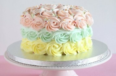 Cake with frosting
