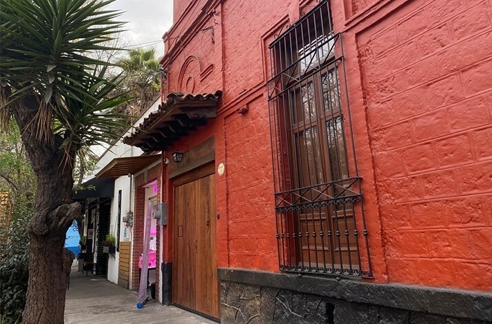 Exterior of the Casa Kahlo Museum building.