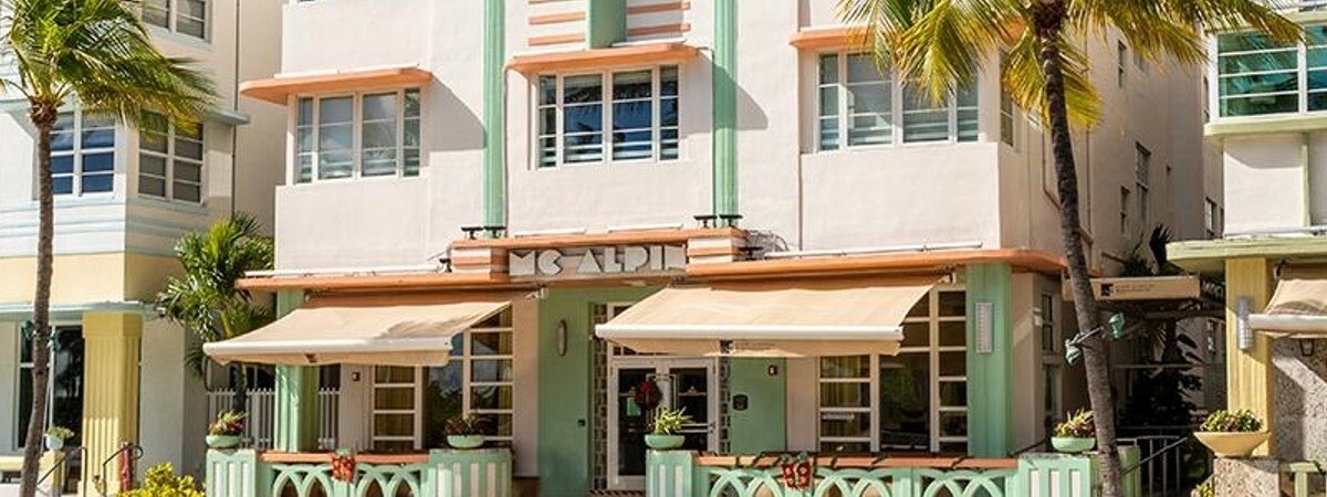 Lincon hotel at the Art deco discrict in Miami