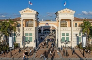 The entrance to the Castel Romano Designer Outlet by McArthurGlen