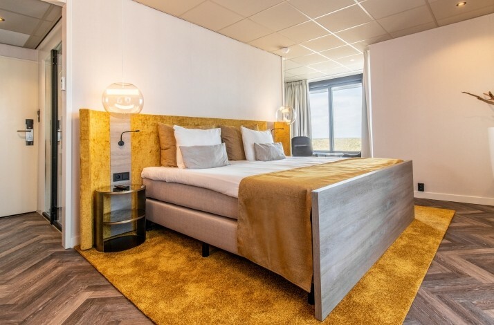 Cozy interior room at Grand Hotel Beatrix.