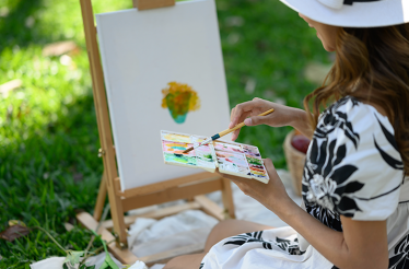 Experience an immersive artsy day with culture and birdwatching in nature