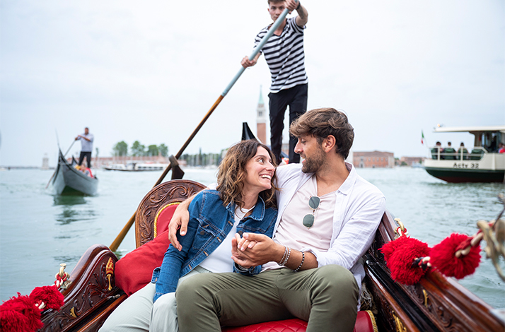Discover Venice romance through a gondola ride and cicchetti