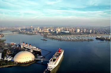 60-Minute Grand Los Angeles Helicopter Tour: Long Beach, California