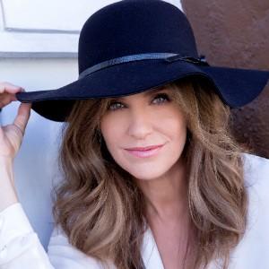 Responsive image Amy Brenneman