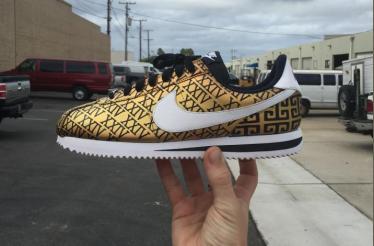 Design, Paint and Create Custom Shoes with Celebrity Sneaker Artist, Blake Barash: Costa Mesa, California