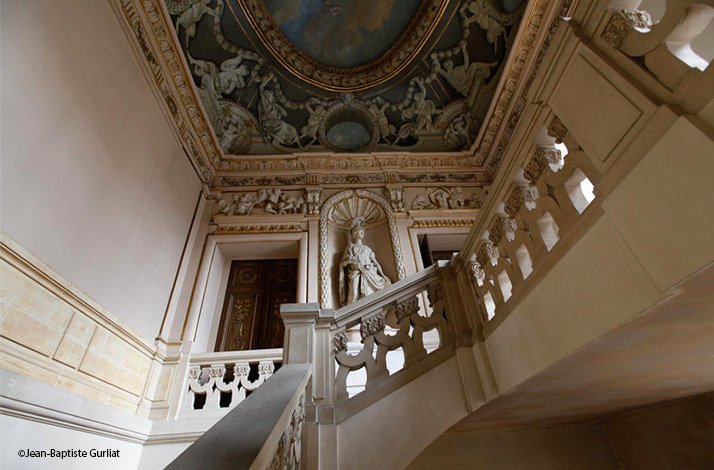 The luxurious interior of  Hôtel de Lauzun, a stunning residence on the island of Île Saint-Louis ©Jean-Baptiste Gurliat