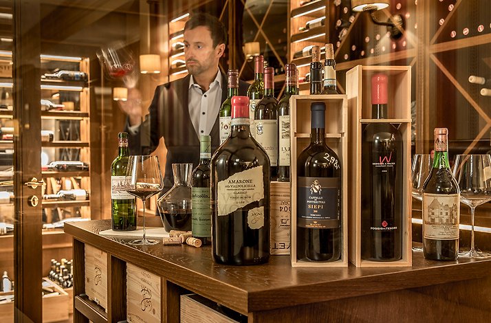 Sommelier Mario Pargger working at Little London