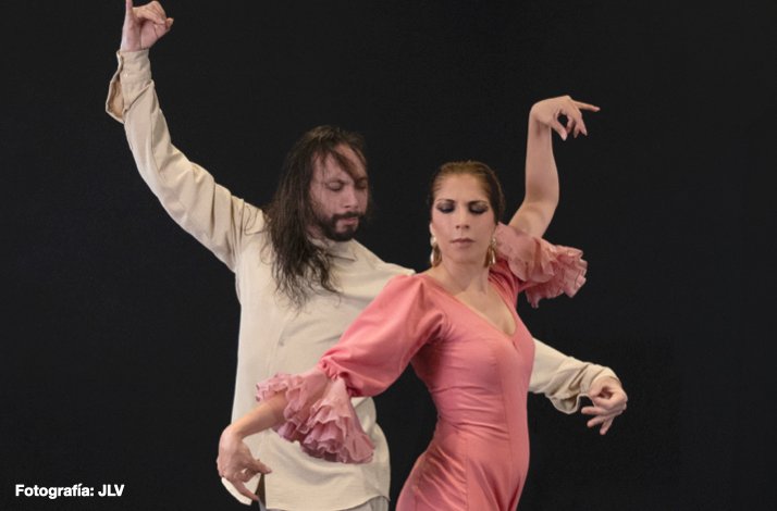 José Maya and Alejandra Hernández for Teatro Real. Photo by JLV