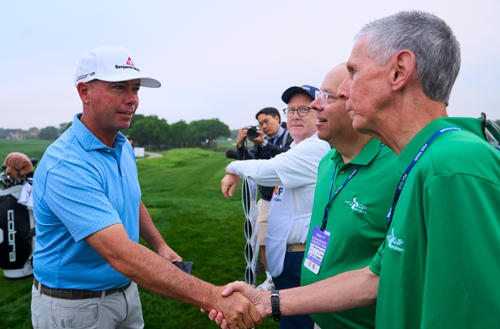Golfers shaking hands during THE CJ CUP Byron Nelson at TPC Craig Ranch.