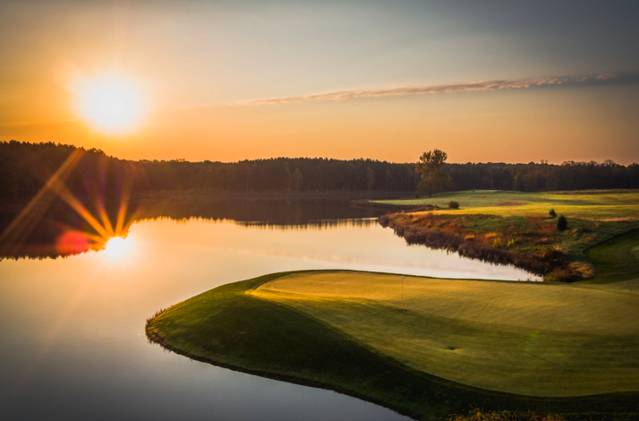 Sunset view at Lakeside 18th green of The Federal Club