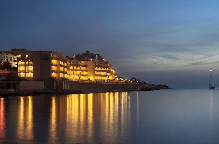 Marina Hotel Corinthia Beach Resort: In United States (1)