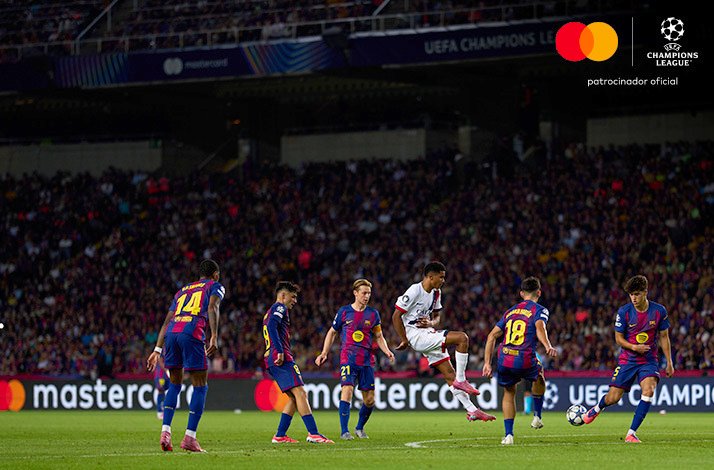 Image from a match FC Barcelona versus Paris Saint-Germain FC during UEFA Champions league.