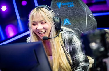 League of Legends content creator Yvonne.