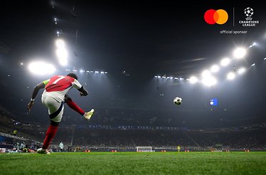 Arsenal player photographed during an UEFA Champions League match