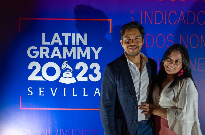 People posing for the photo on Latin Grammys 2023