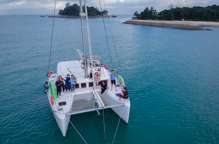 Sunset sailing in Singapore