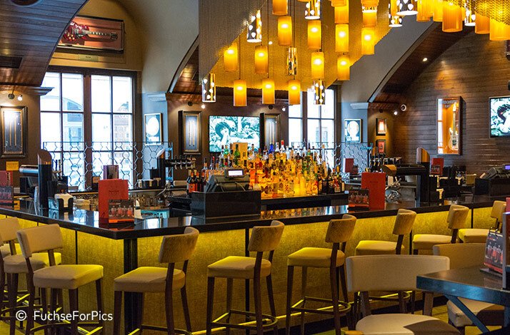 Bar counter at the Hard Rock Café. © FuchseForPics