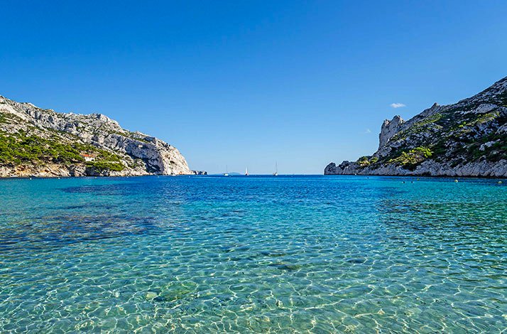 Calanque de Sormiou bay