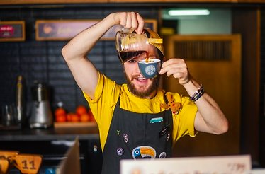 10% cashback for your coffee shop bill