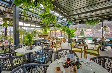 10% cashback for your restaurant check (for restaurant and bar products)