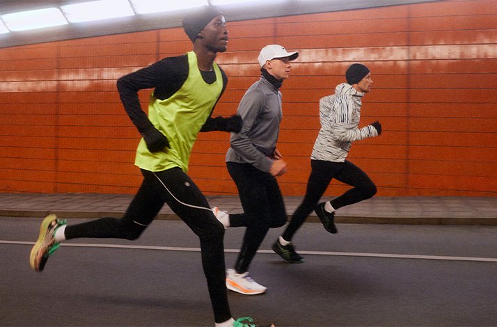 Three men running in Zalando sport outfits