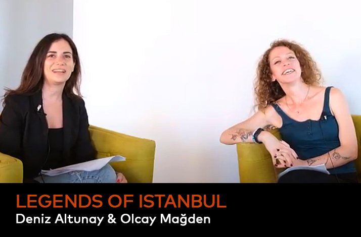 Deniz Altunay and Olcay Mağden during their discussion about Agatha Christie's childhood, interests, and private life.