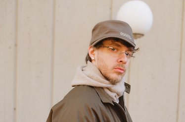 Promotional photo of music artist Jack Harlow.
