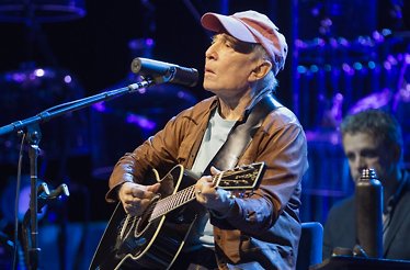 The promotional banner of the artist Paul Simon.