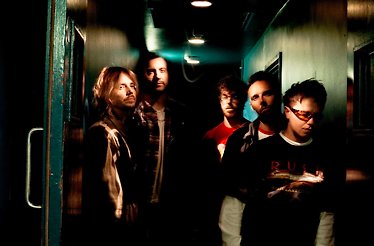 Promotional banner for Nothing But Thieves: The Stray Dogs World Tour.