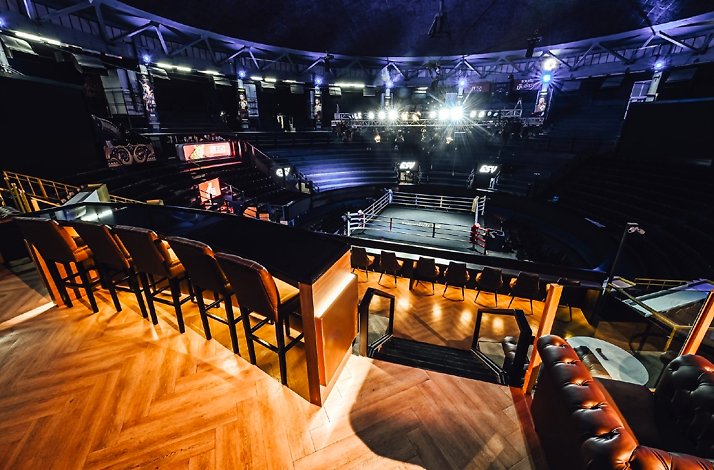 Empty Rajadamnern Stadium, as viewed from the VIP lounge.