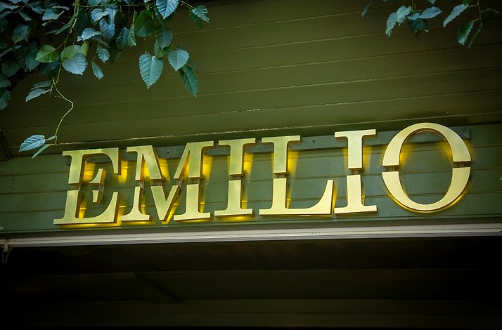 Entrance of the Emilio Restaurant.