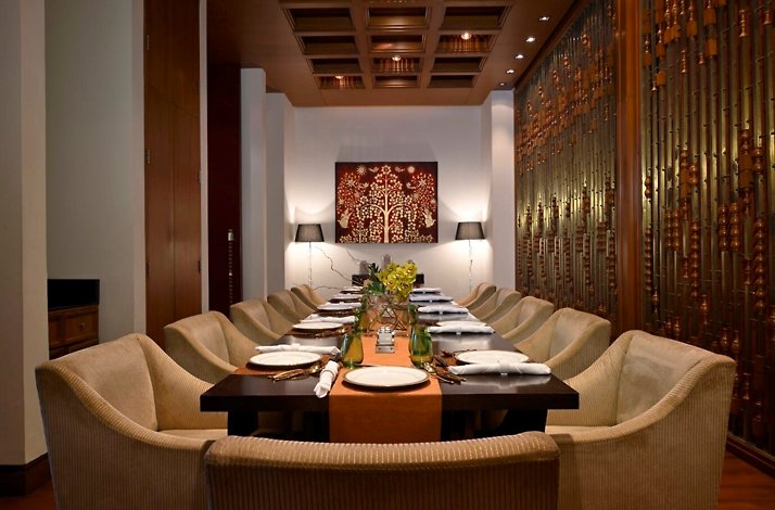 Dining area of the Thai Pavilion.