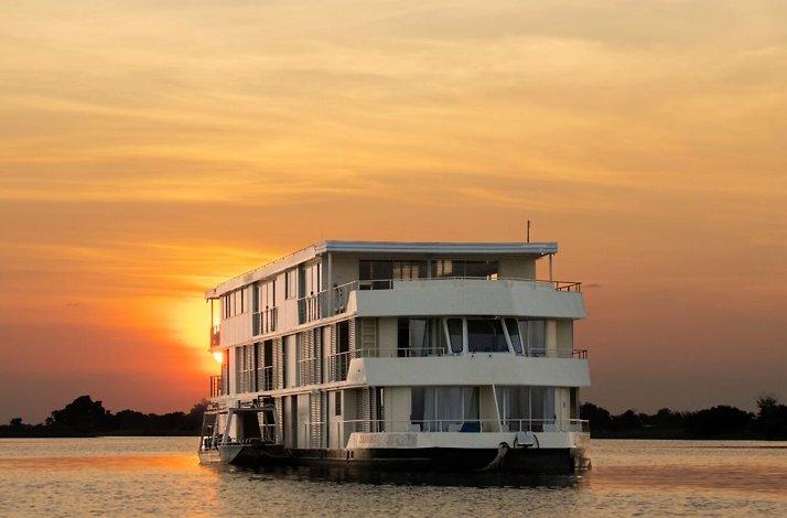 Zambezi Queen Houseboat during sunset